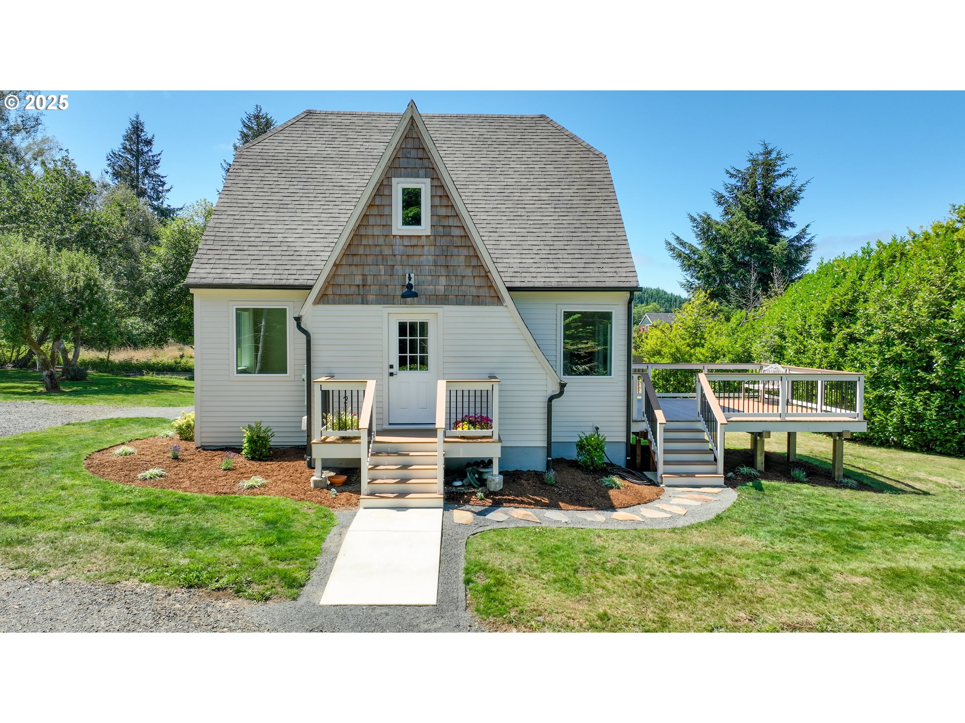 90635 Spring Rd Property Photo 2