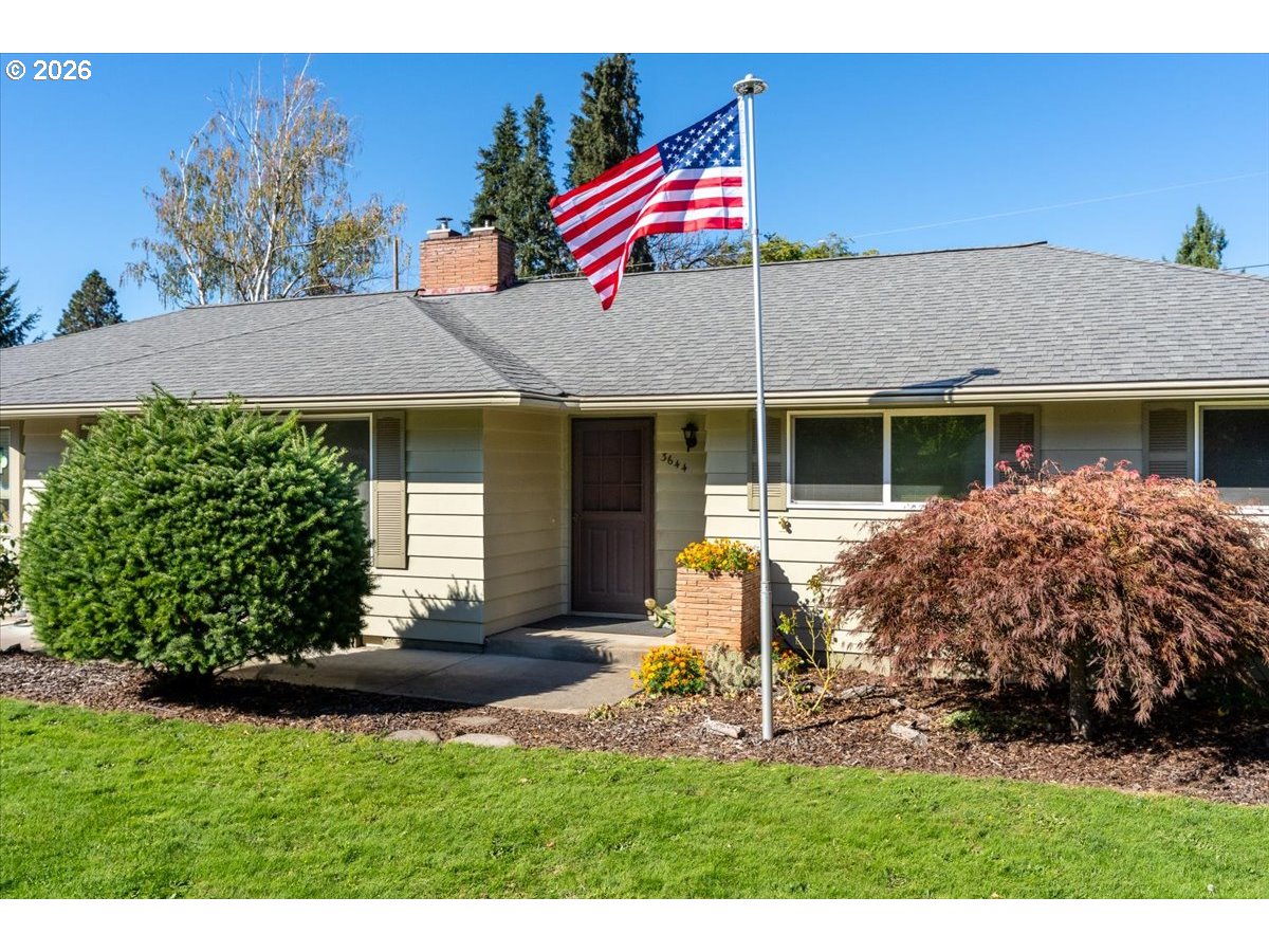 3644 Holly Dr Property Photo 5