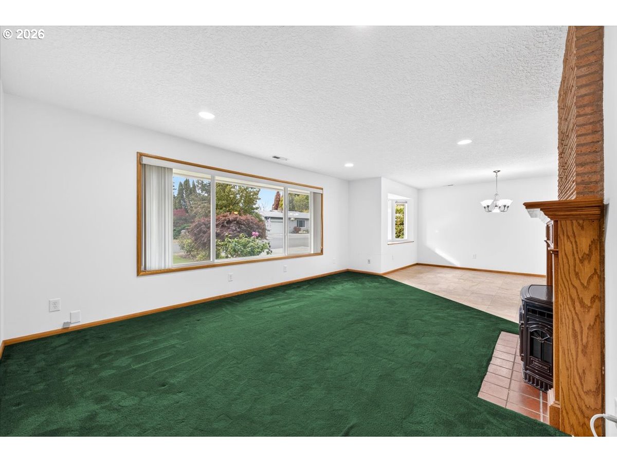 3644 Holly Dr Property Photo 8