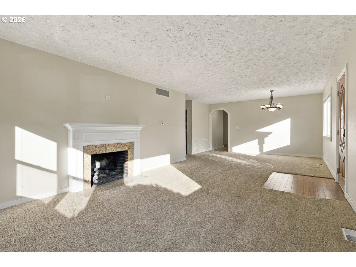 5375 Sw Erickson Ave Property Photo 5
