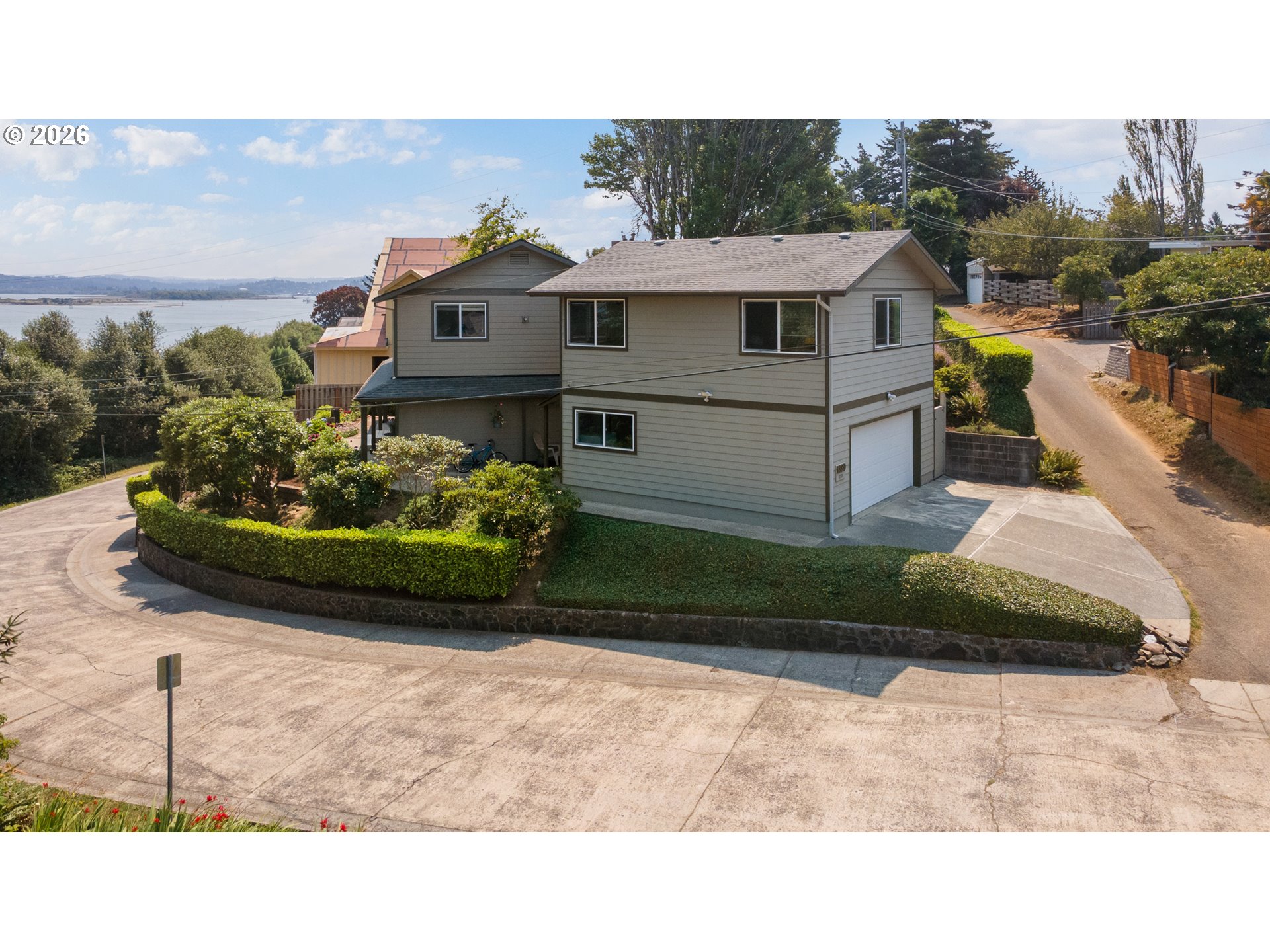 1389 Bayview Ave Property Photo 2