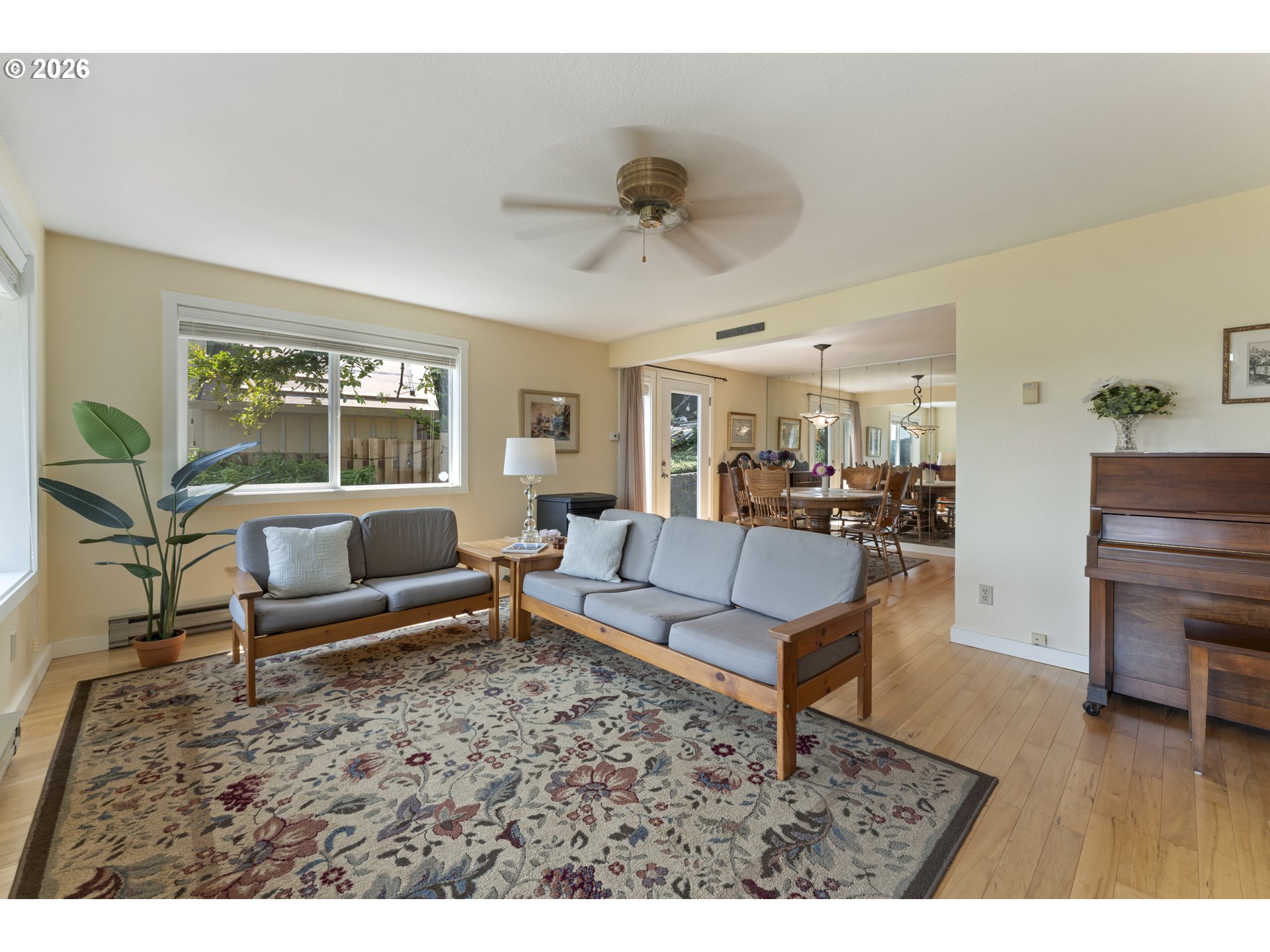 1389 Bayview Ave Property Photo 8