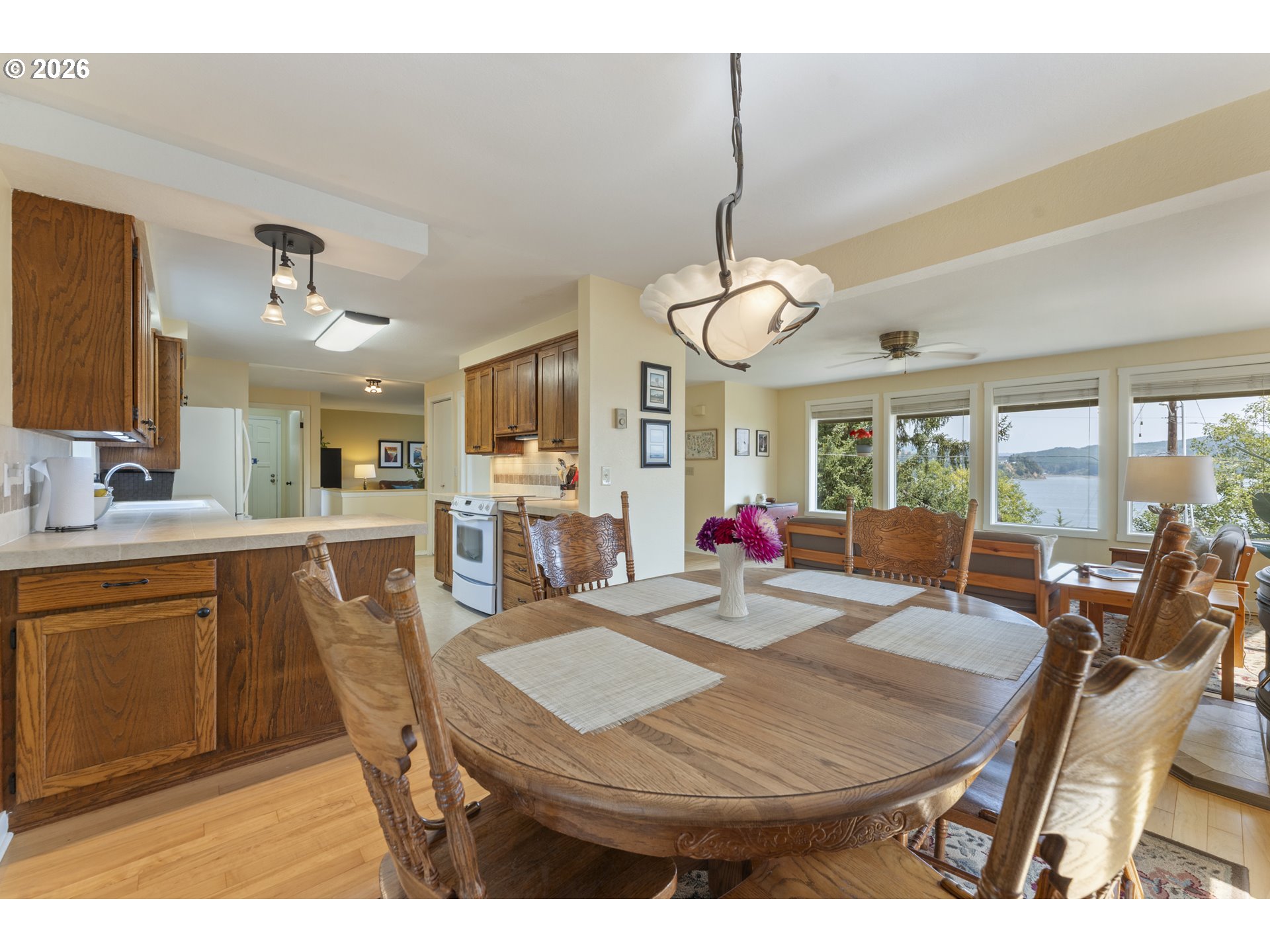 1389 Bayview Ave Property Photo 13