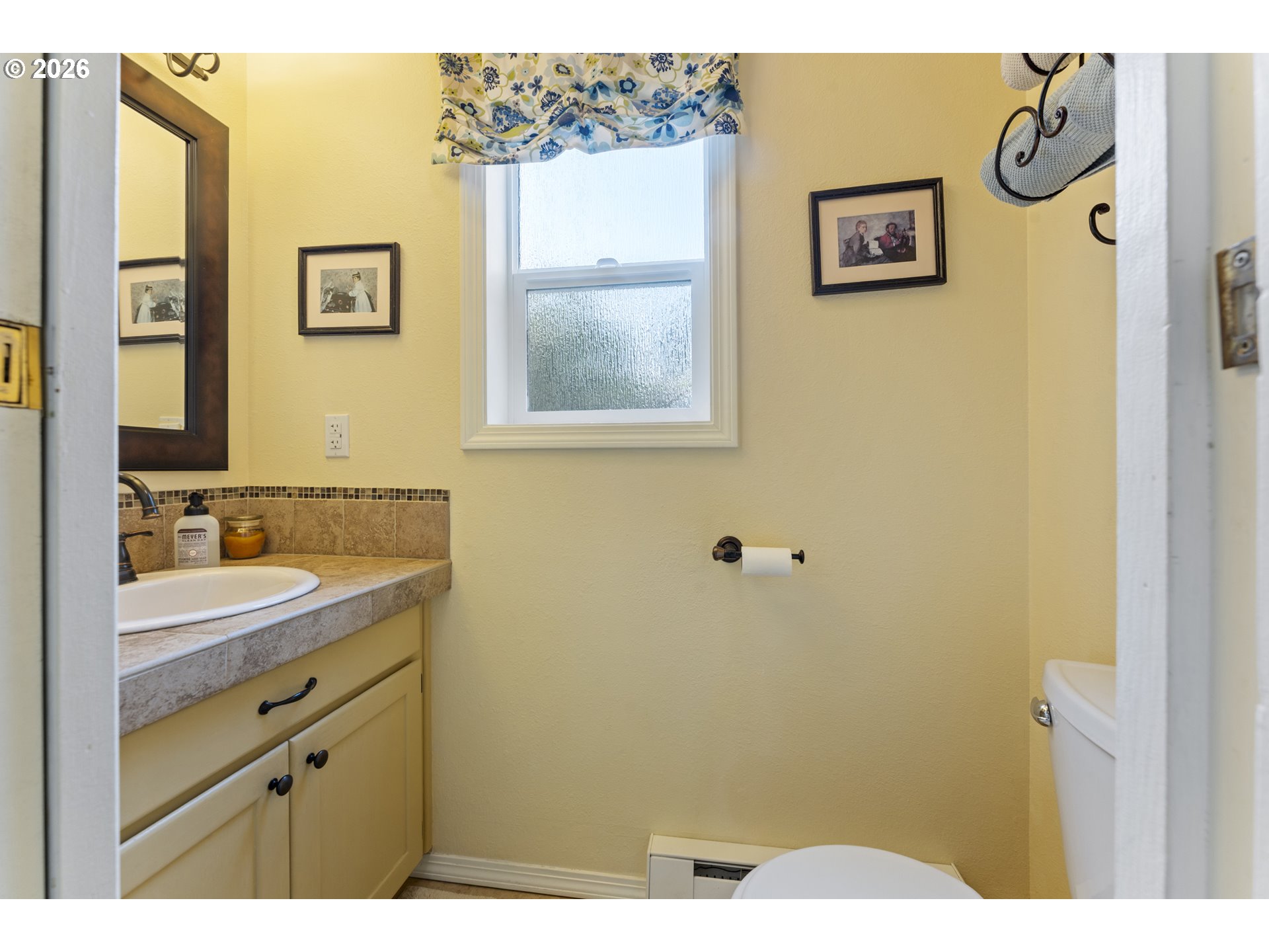 1389 Bayview Ave Property Photo 16