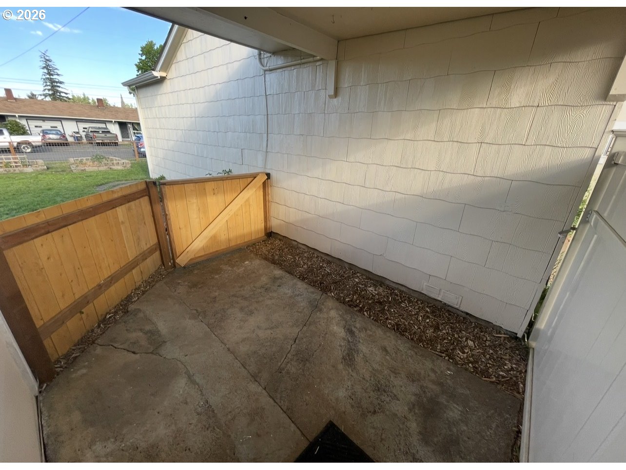 914 4th Ave Property Photo 13