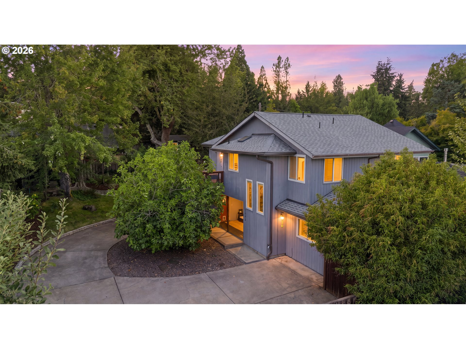 3862 Willamette St Property Photo 1