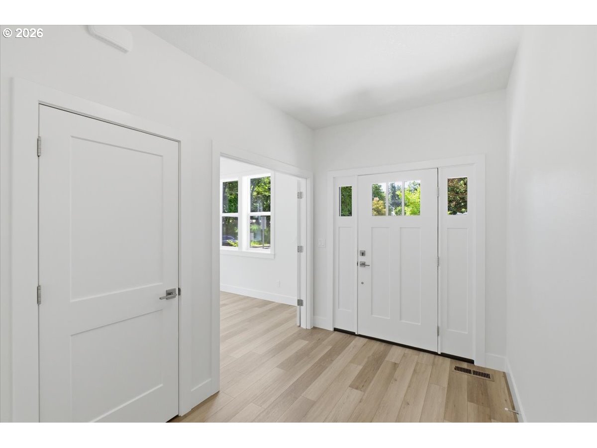 2147 Ne Spitz Rd Property Photo 5