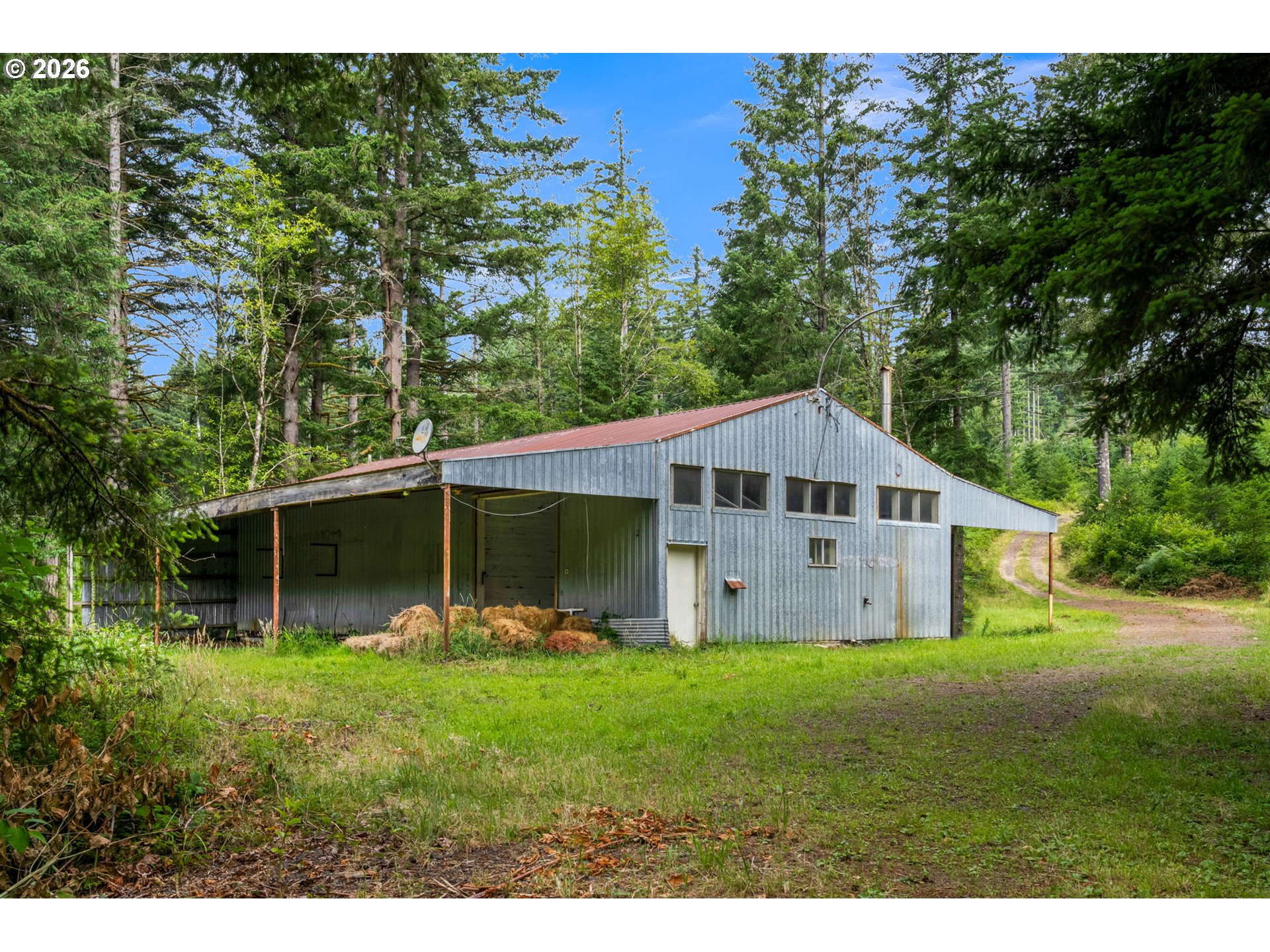 3832 Ne Cavitt Rd Property Photo 6