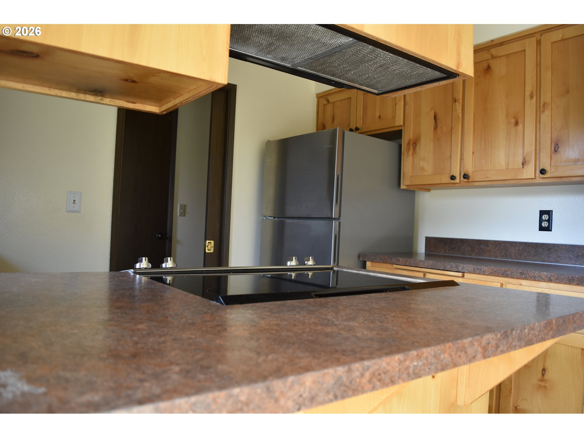 2110 Birchwood Ave Property Photo 6