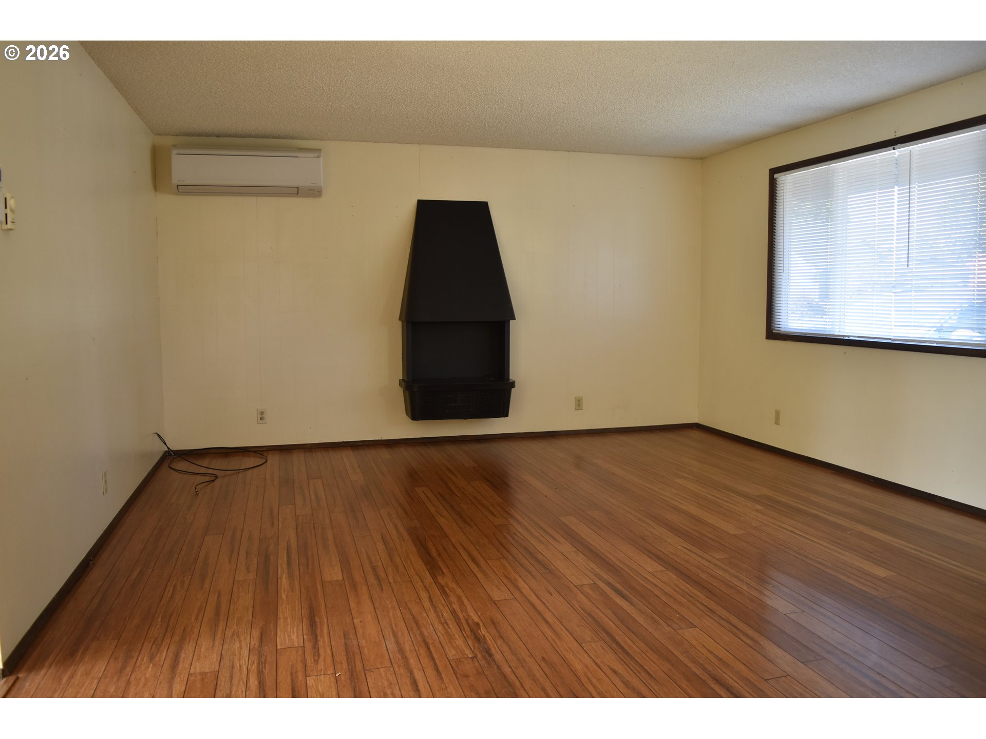 2110 Birchwood Ave Property Photo 7