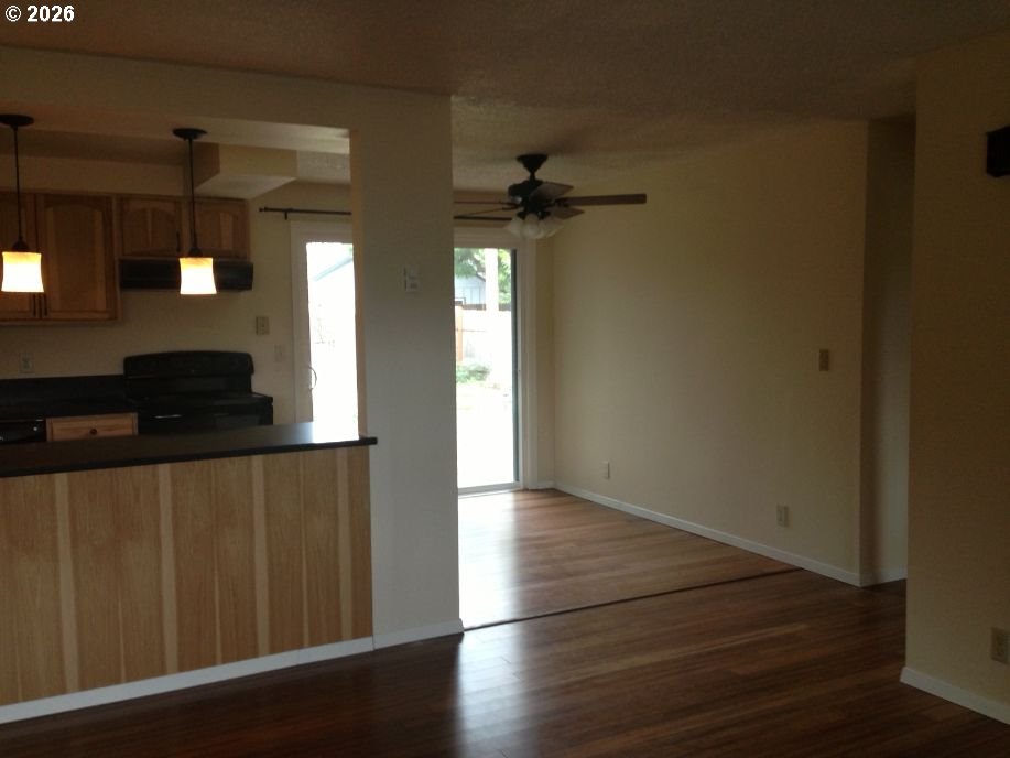 2110 Birchwood Ave Property Photo 13