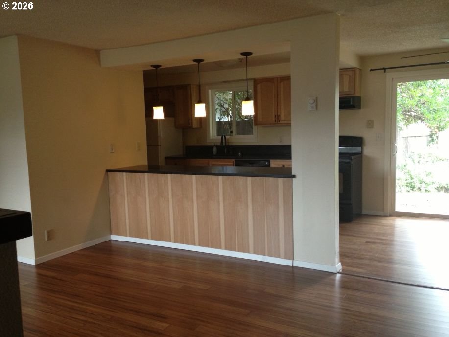 2110 Birchwood Ave Property Photo 14