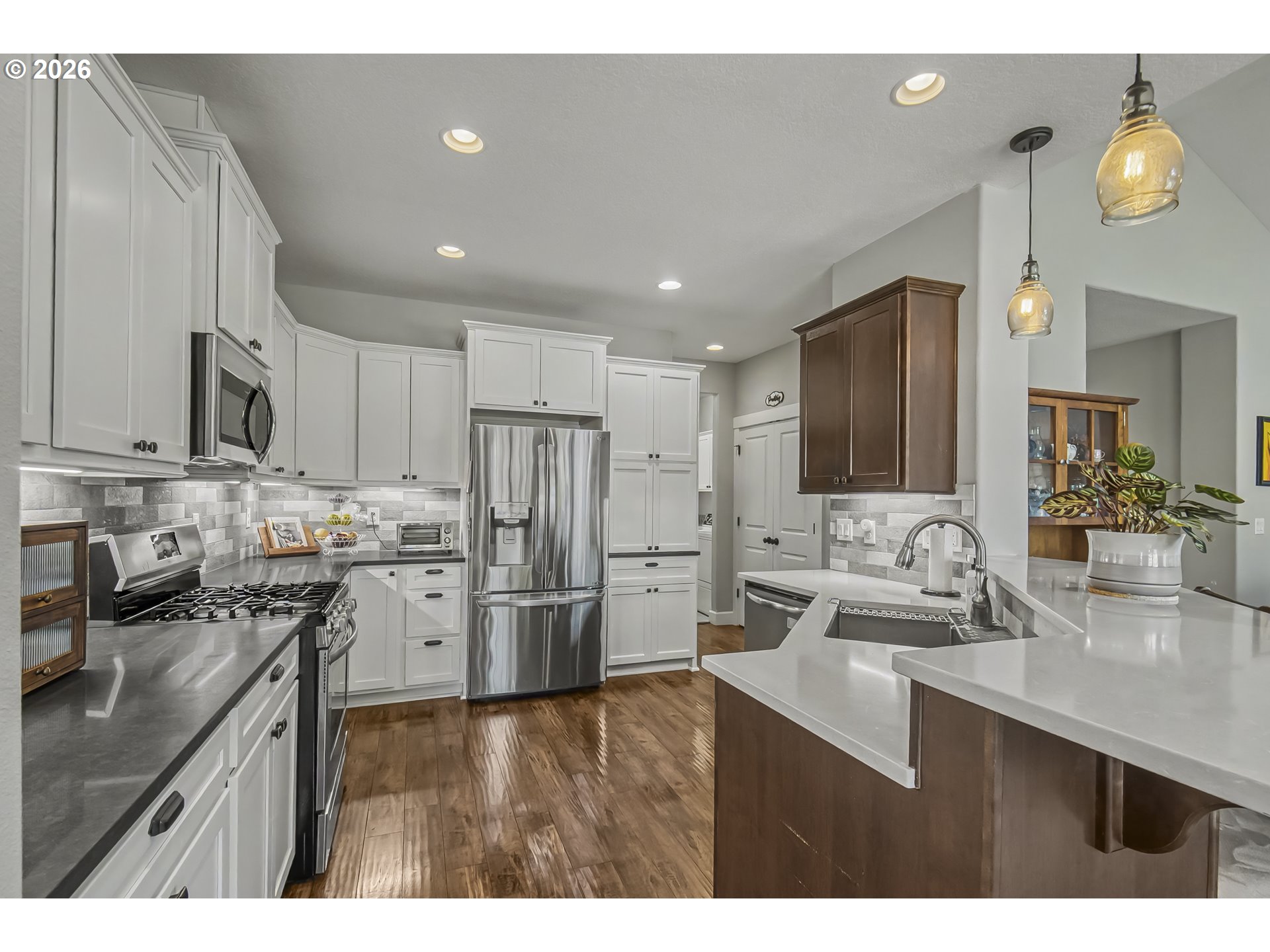 18765 Leland Rd Property Photo 10