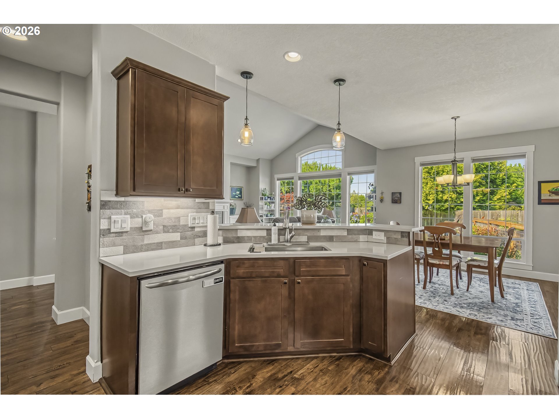 18765 Leland Rd Property Photo 11