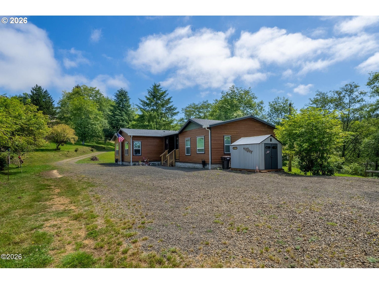 1150 Skyline Dr Property Photo 5