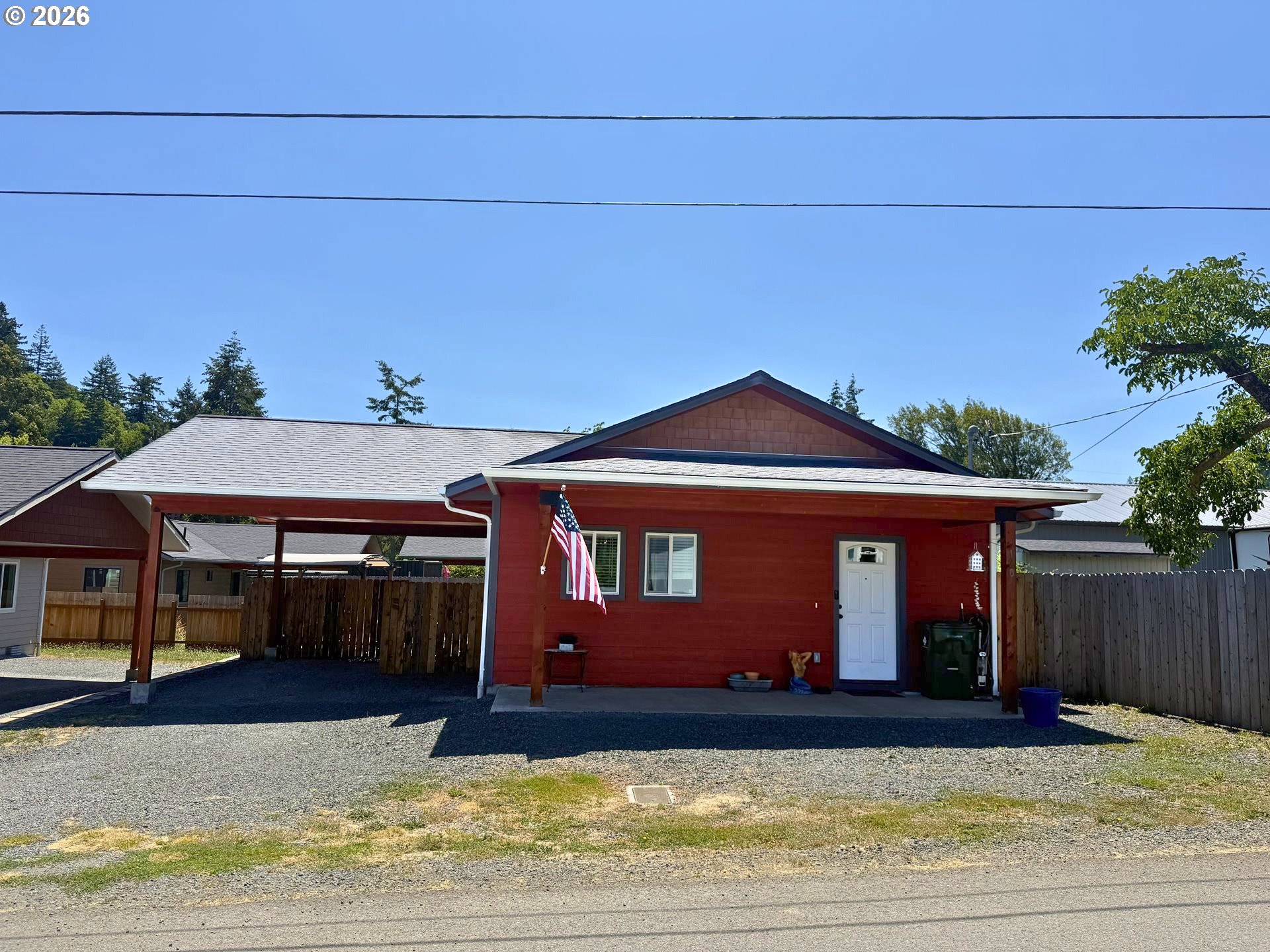 120 E DATE ST Property Photo 1