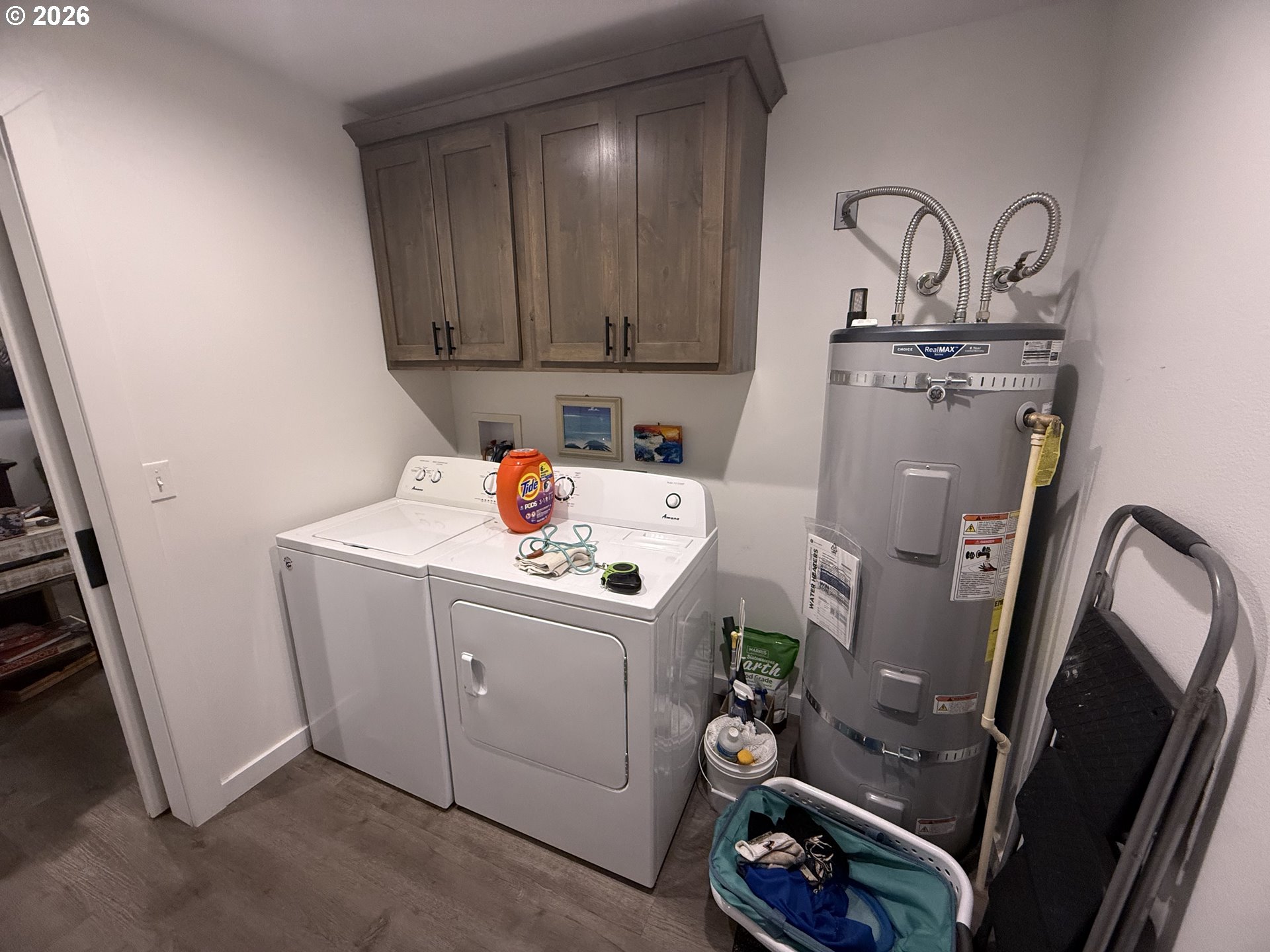 120 E Date St Property Photo 15