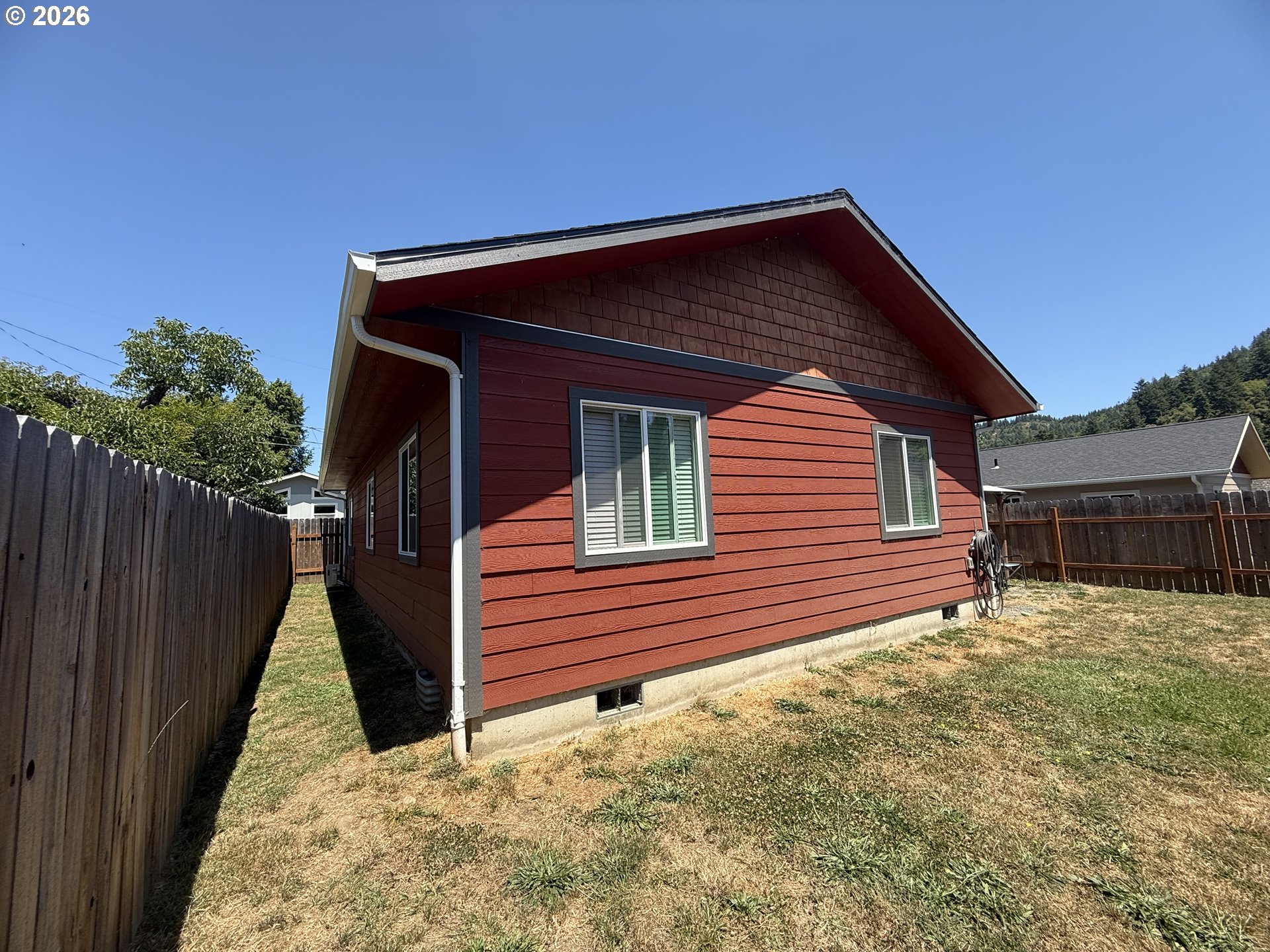 120 E Date St Property Photo 31
