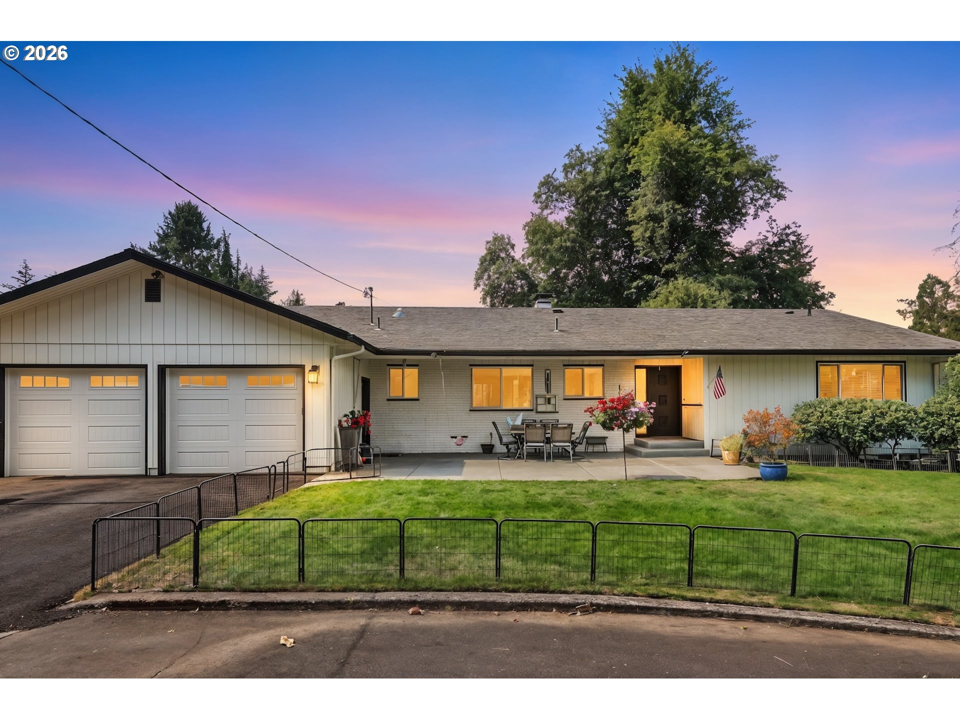 6890 Se Canyon St Property Photo 1