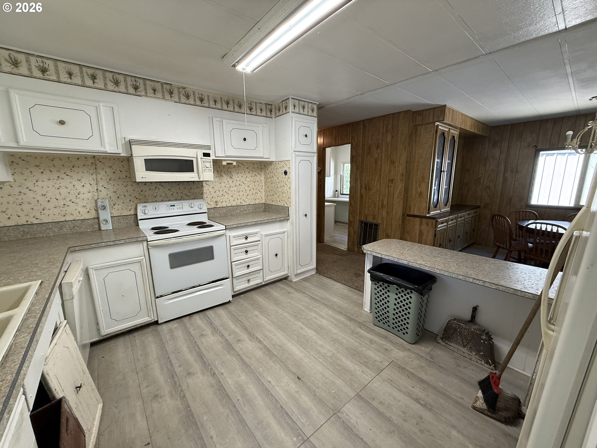 8136 Highway 126 Property Photo 17