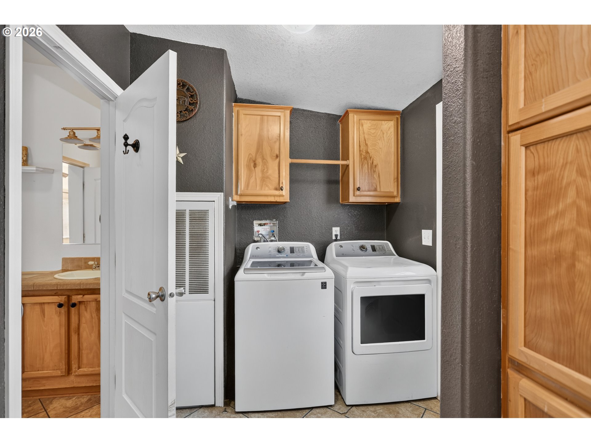 402 Jefferson St Property Photo 12
