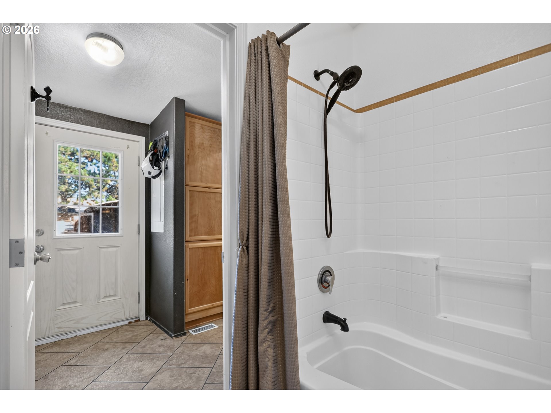 402 Jefferson St Property Photo 14