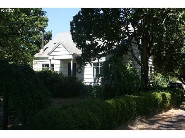 18201 Sw Edy Rd Property Photo 1