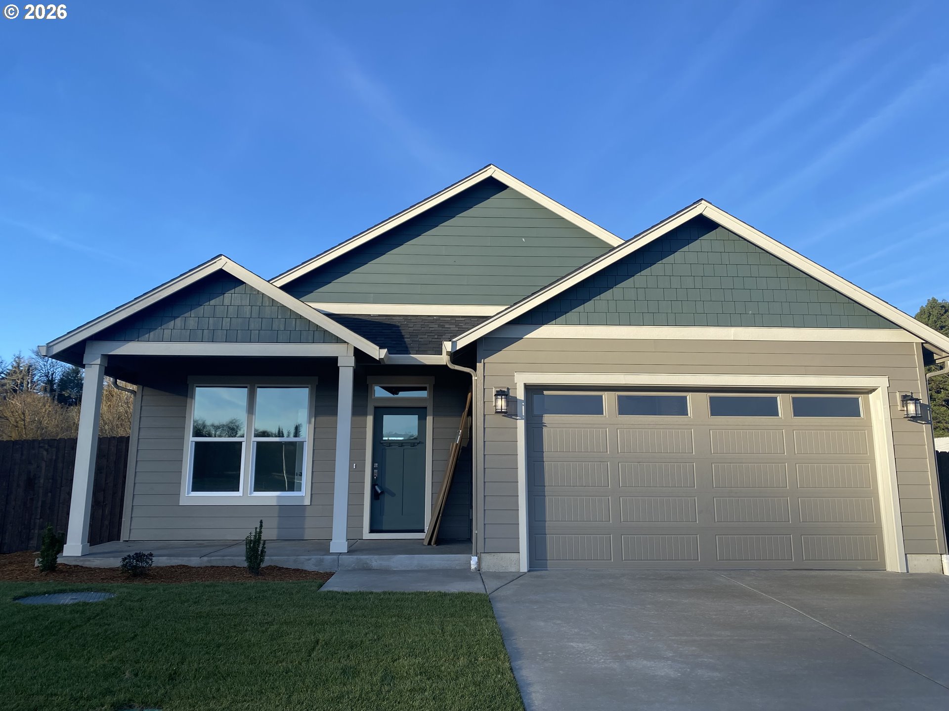 520 RAINBOW WAY Property Photo 1