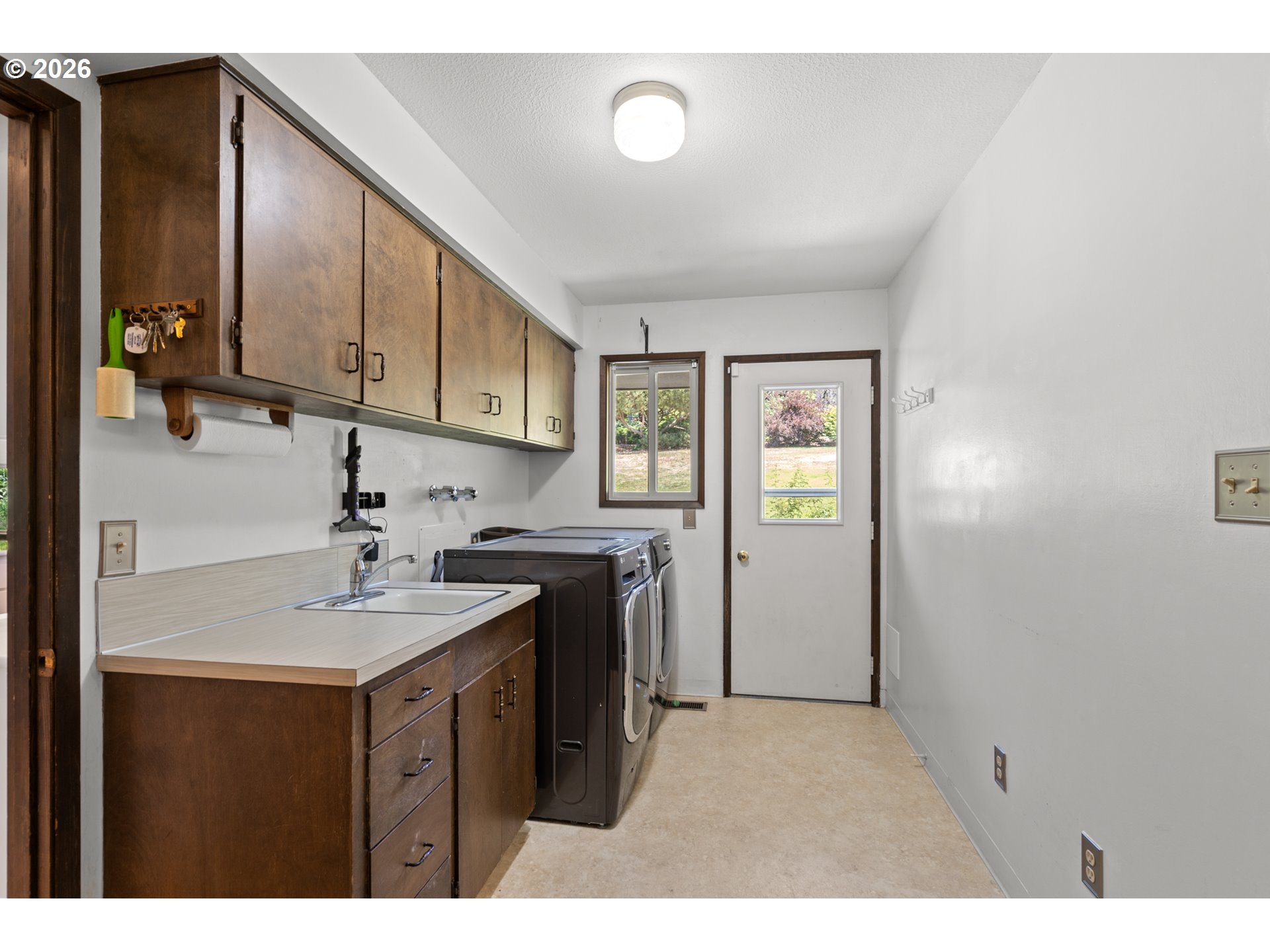 1041 Nw 12th Dr Property Photo 29