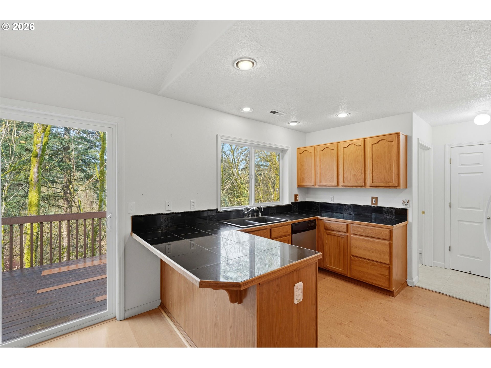 112 Mellinger Pl Property Photo 8