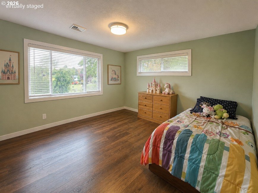 339 Pioneer Way Property Photo 5