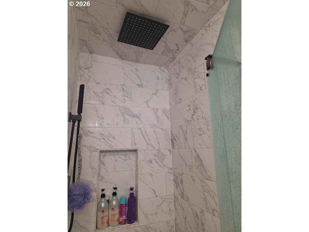 339 Pioneer Way Property Photo 16