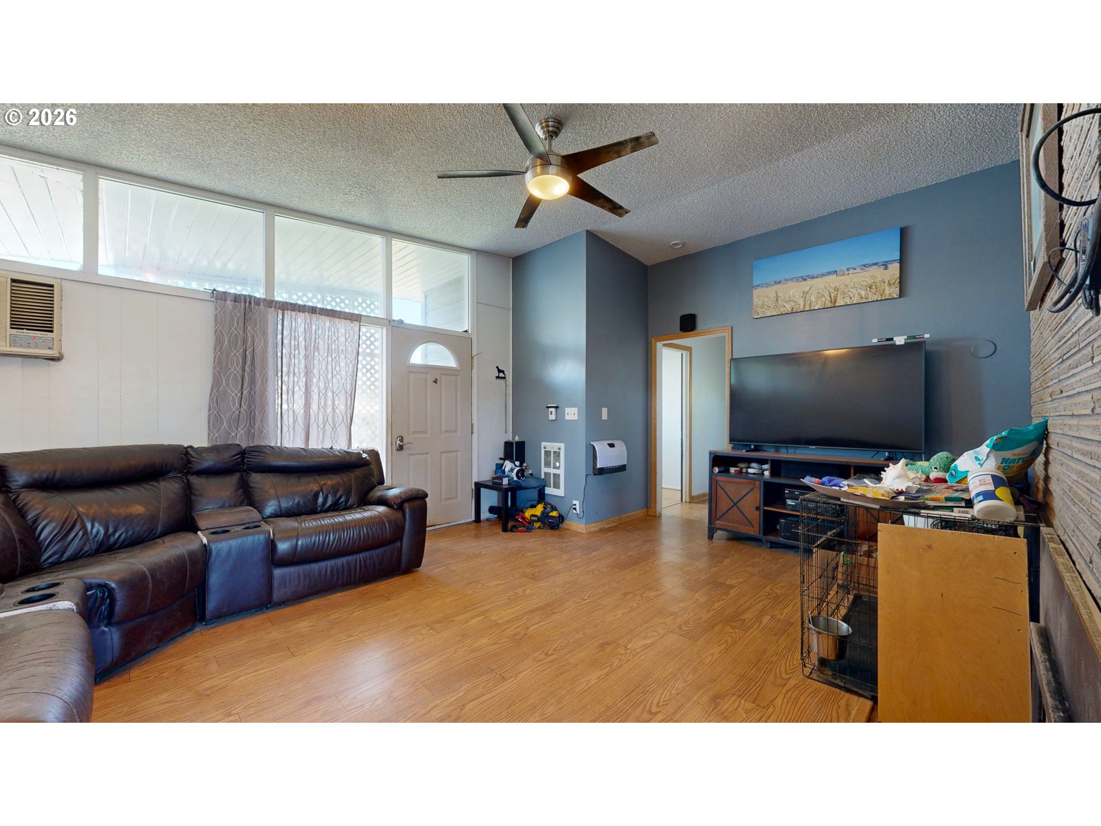 820 Parallel St Property Photo 7