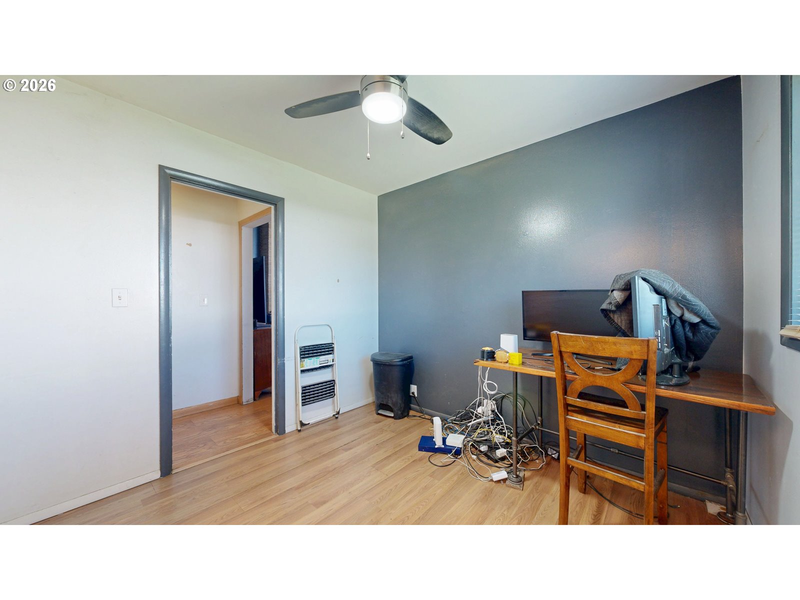820 Parallel St Property Photo 15