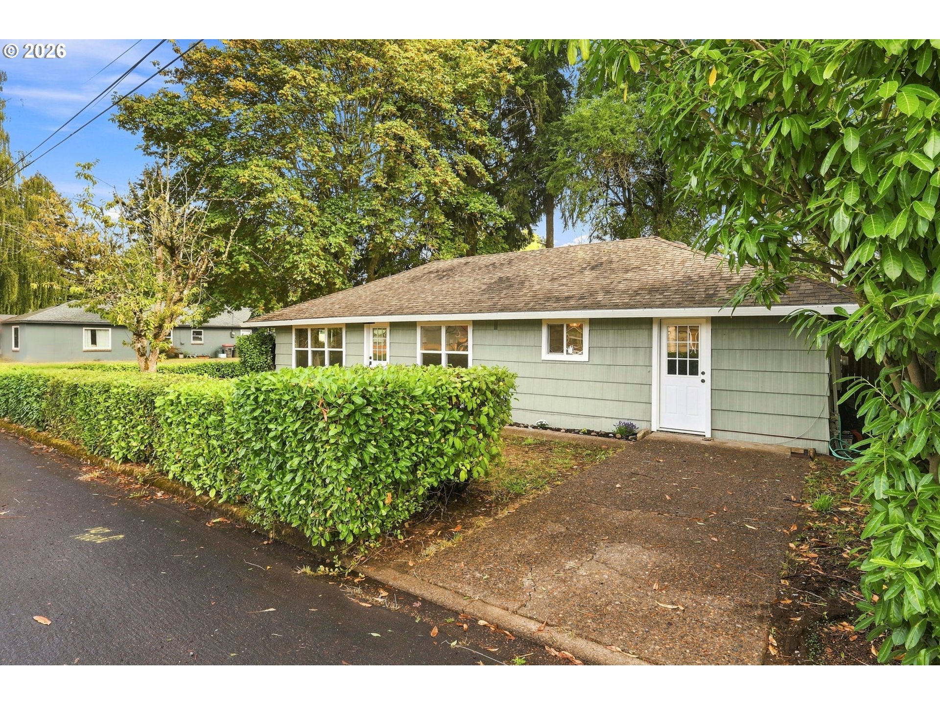 211 Sherman St Property Photo 1