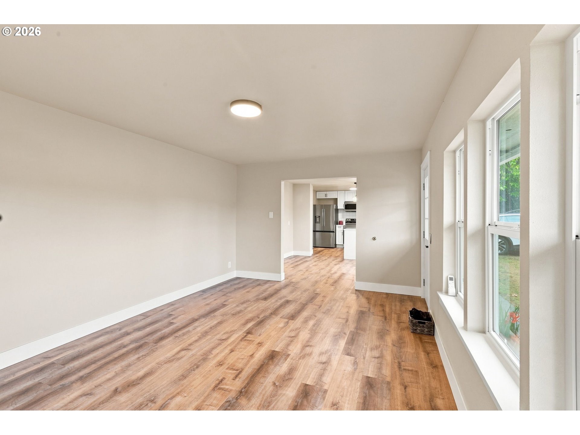 211 Sherman St Property Photo 3