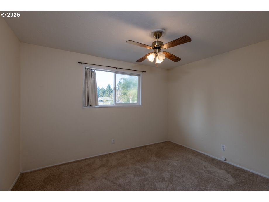 1090 Denise St Se Property Photo 10