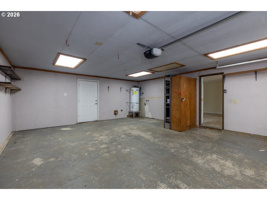 1090 Denise St Se Property Photo 16
