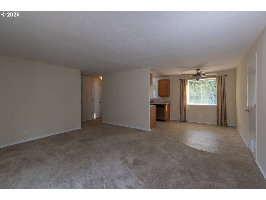 1090 Denise St Se Property Photo 21
