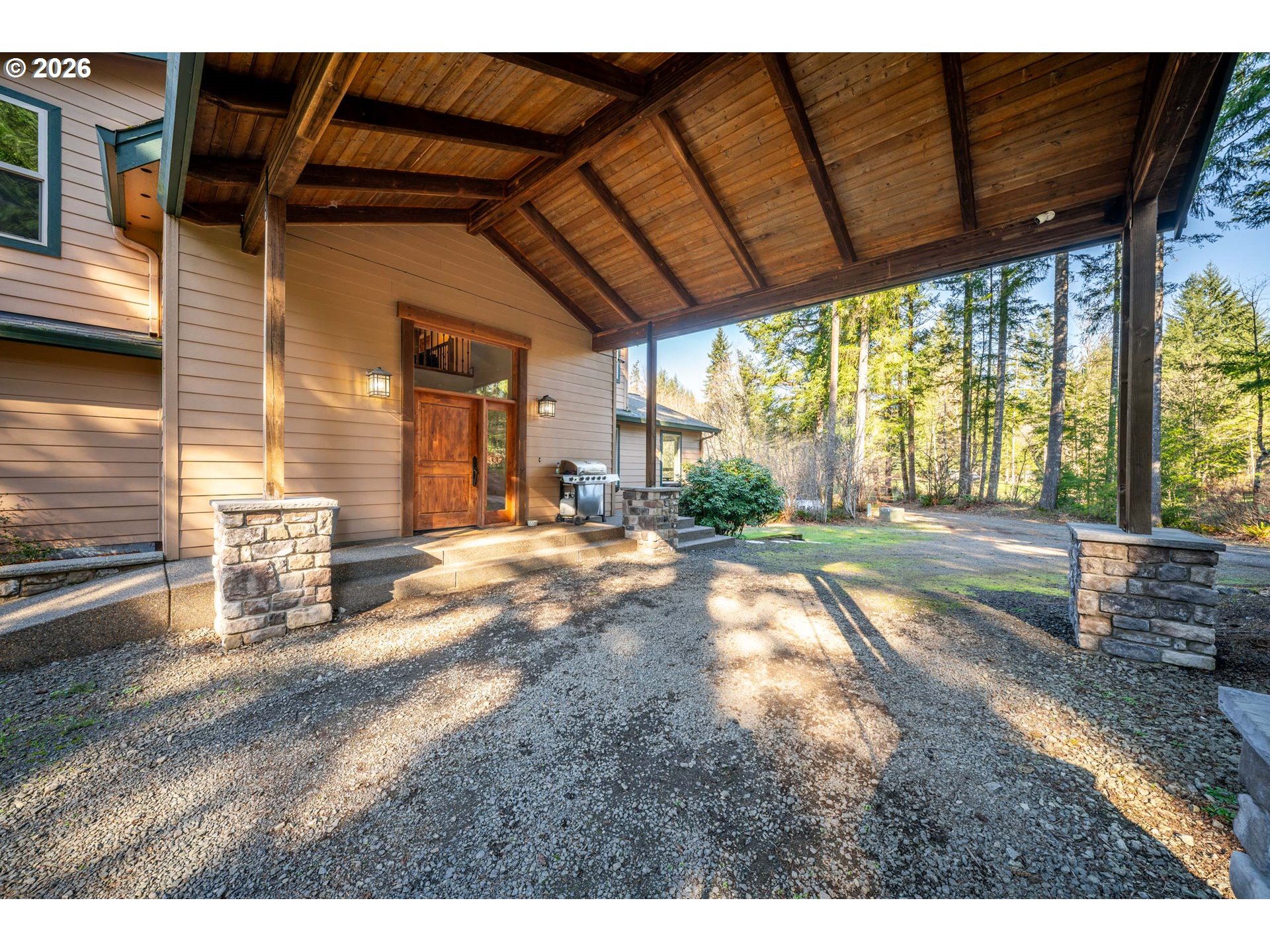 340 Arrowhead Rd Property Photo 4