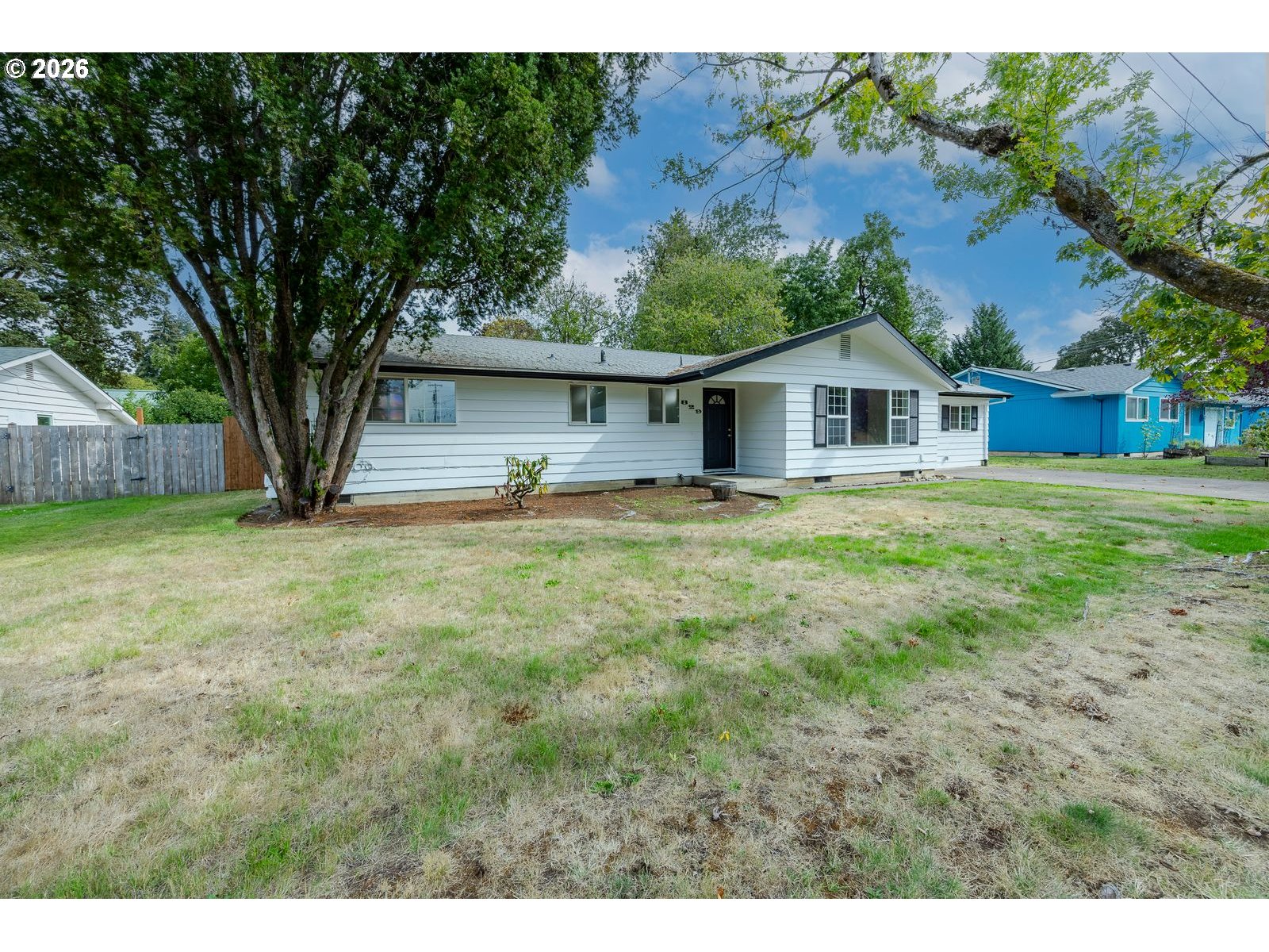 829 Rossmore St Property Photo 7
