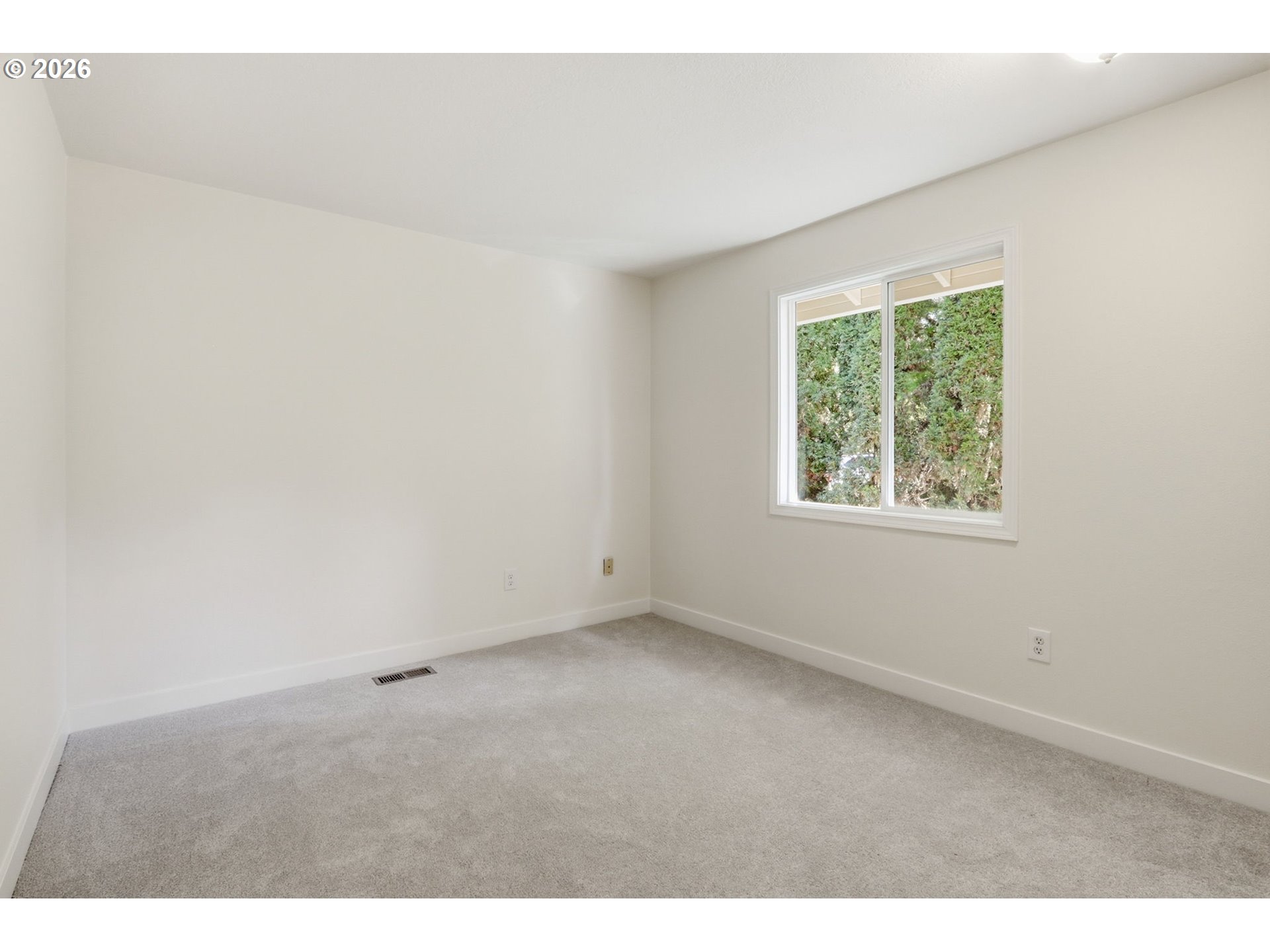 17210 Nw Lonerock Ln Property Photo 24