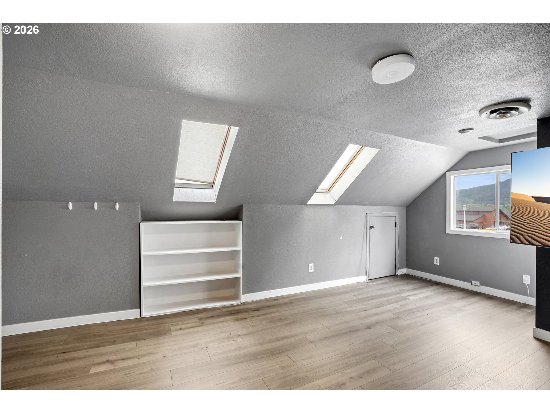 527 Willamina Ave Property Photo 32