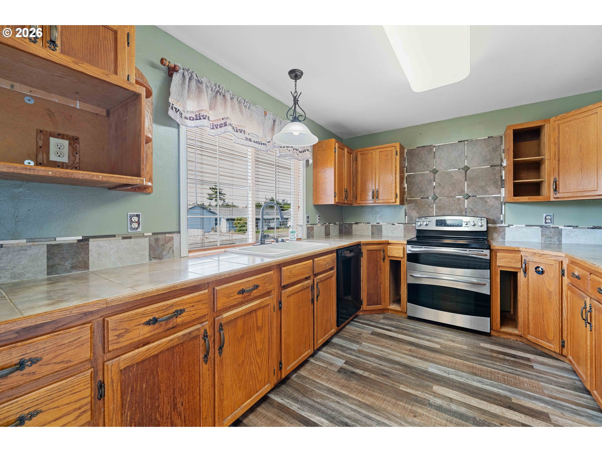 1615 Johnson St Property Photo 19