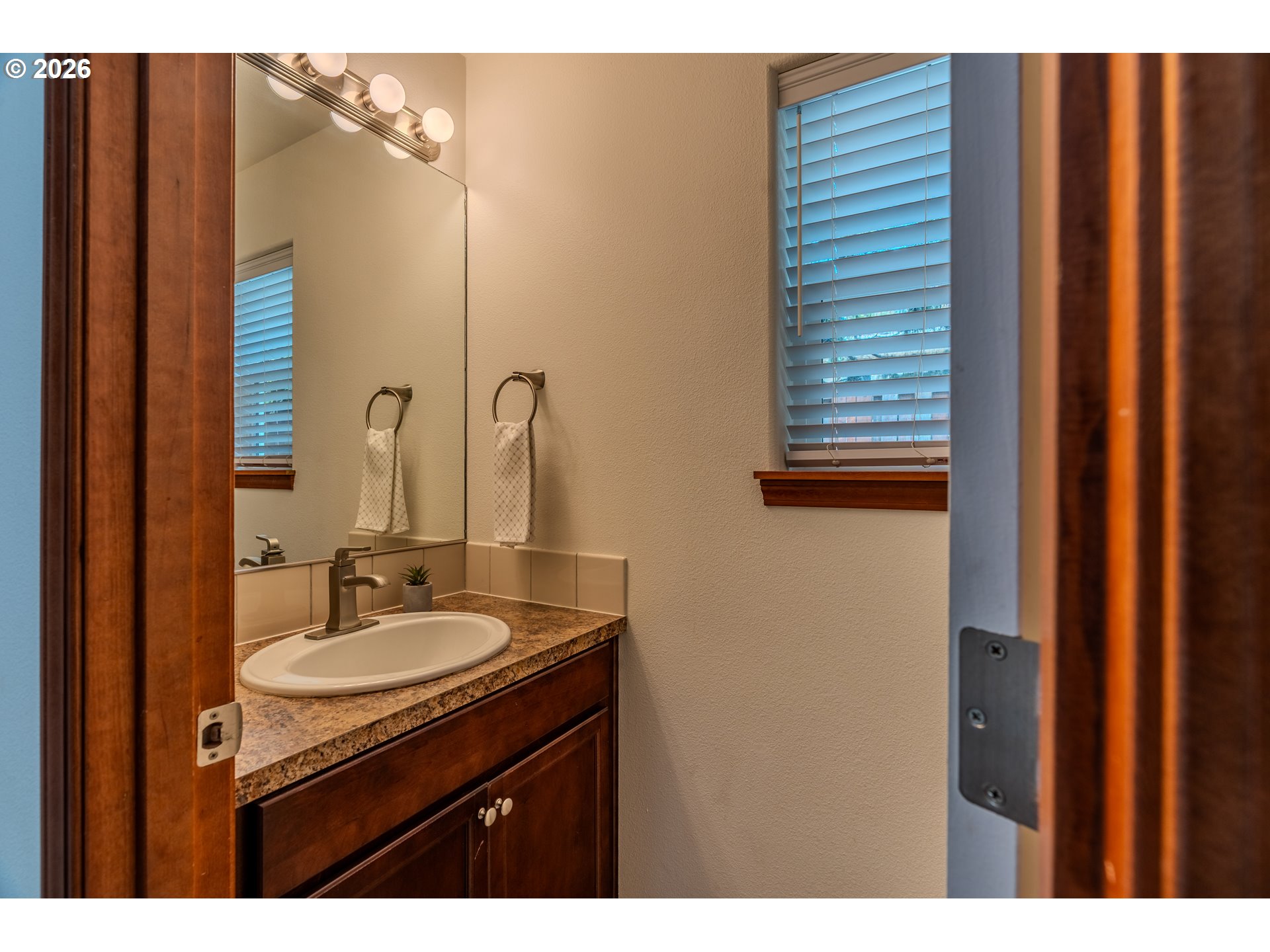 2013 Nw Bella Vista Dr Property Photo 11