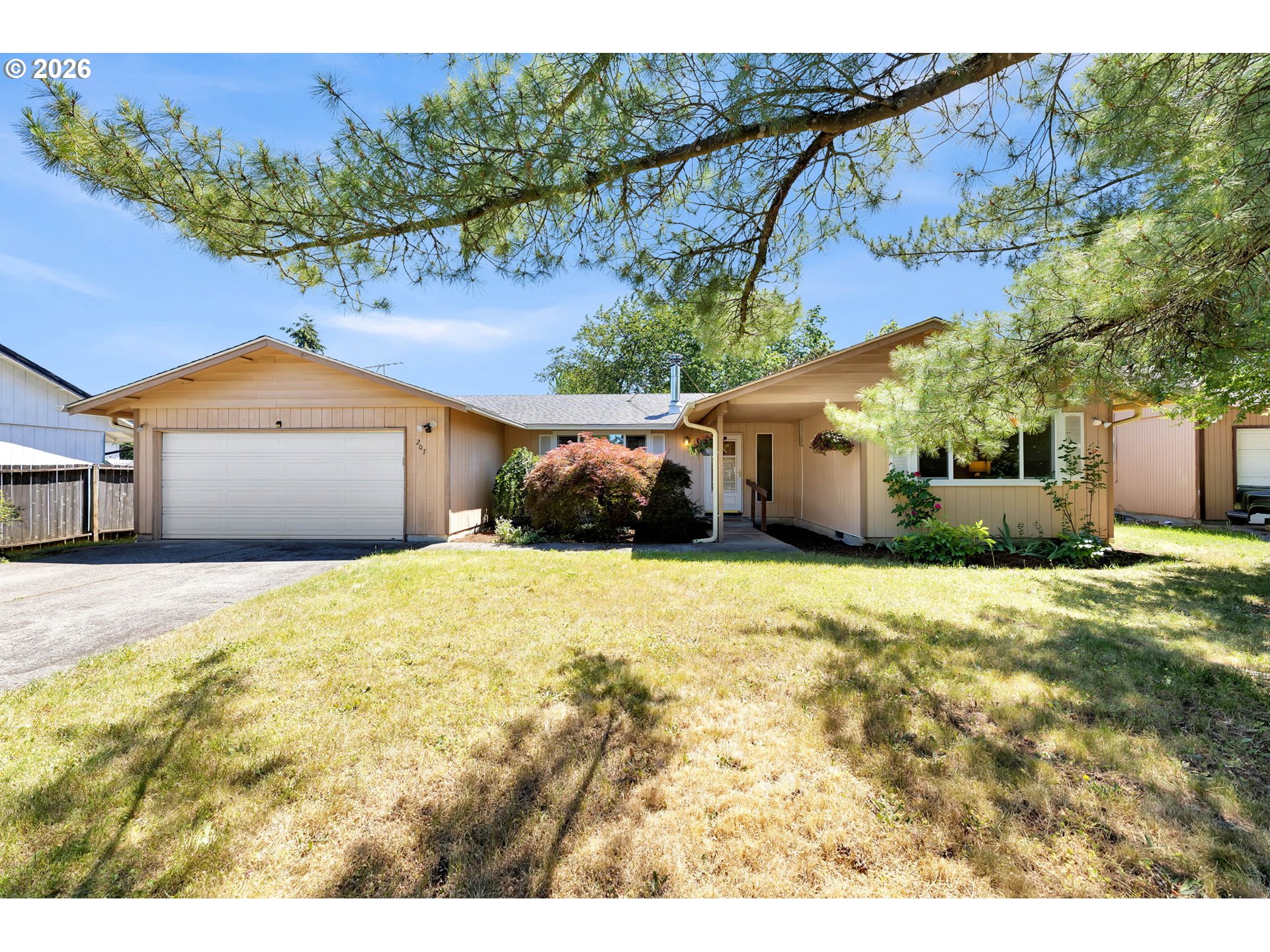 207 Se 150th Ct Property Photo 1