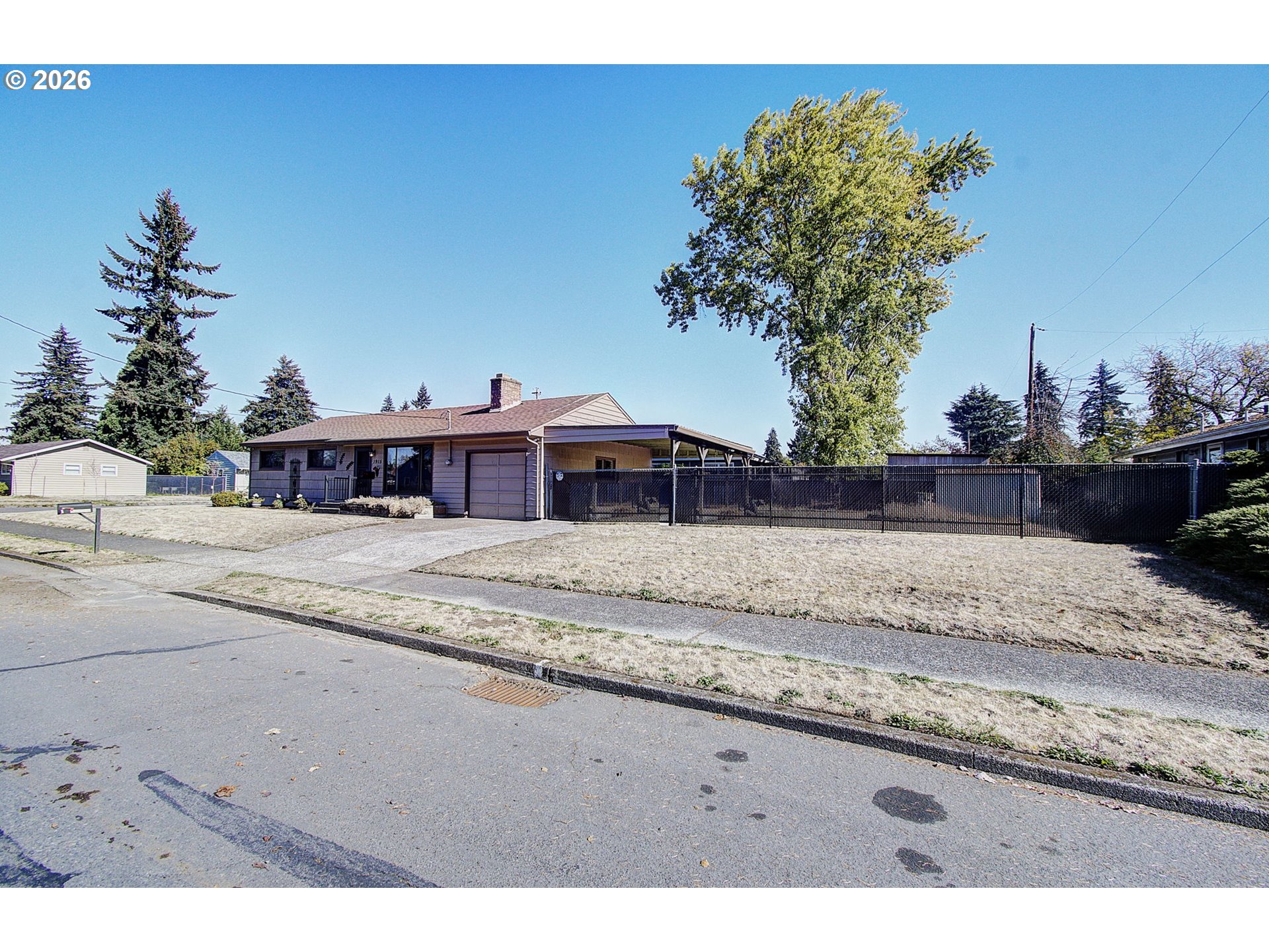 1915 General Anderson Ave Property Photo 2