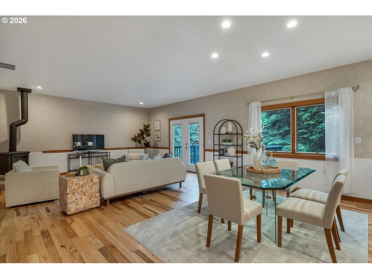 15577 Oakdale Rd Property Photo 16