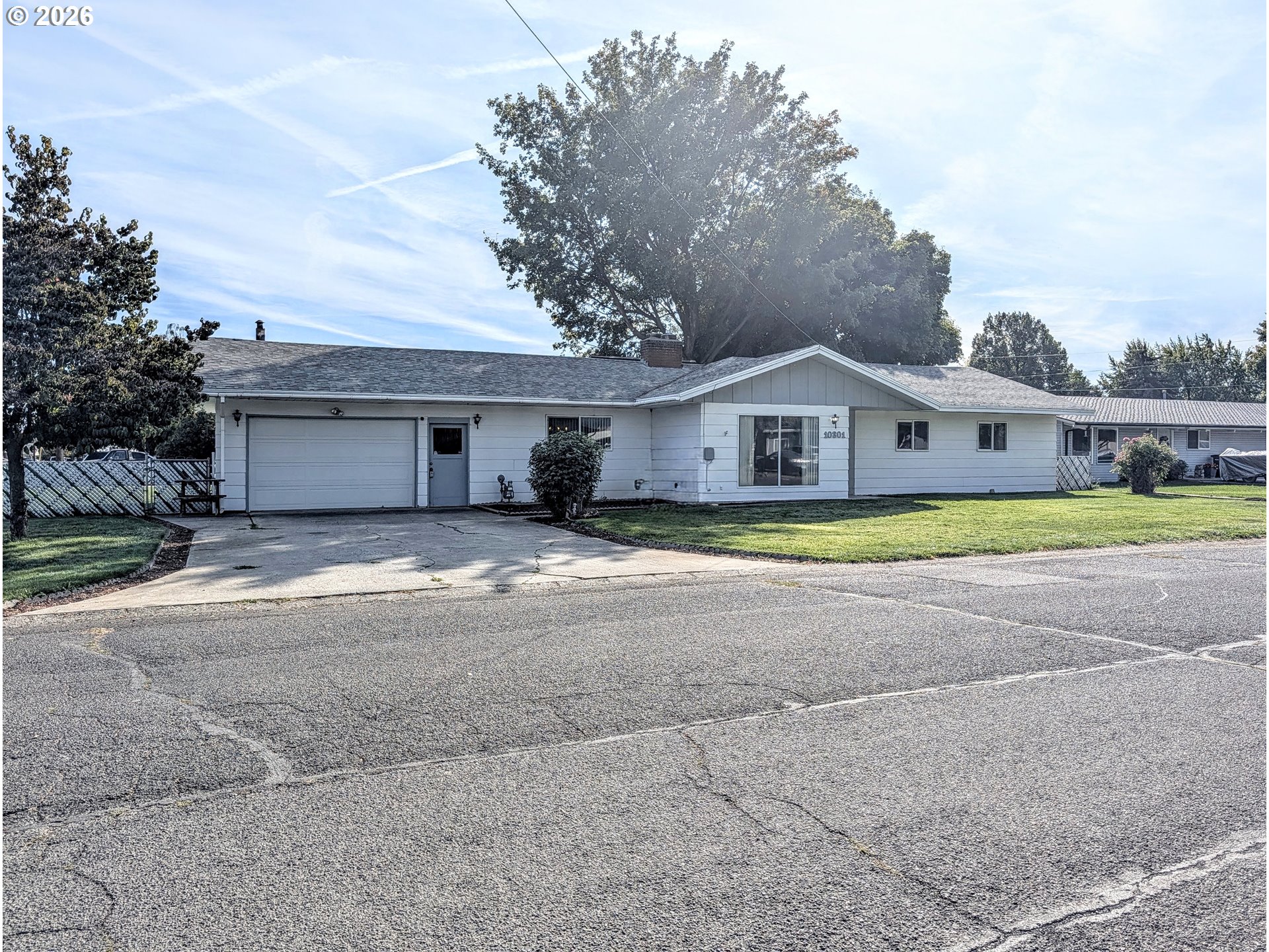 10301 Emily Dr Property Photo 3