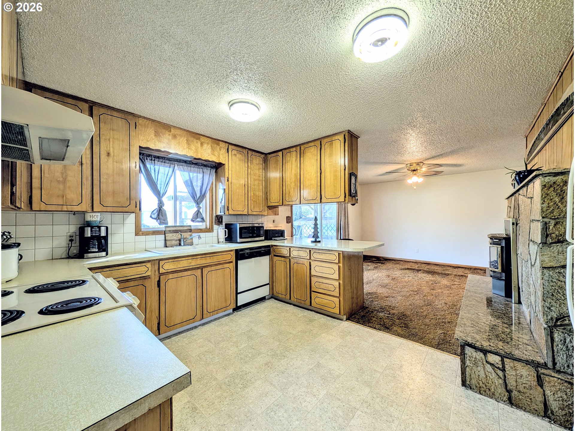 10301 Emily Dr Property Photo 5